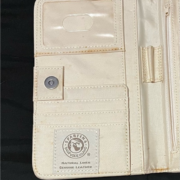 Spartina 449 Brown and Cream Geometric Wallet - Picture 3 of 4